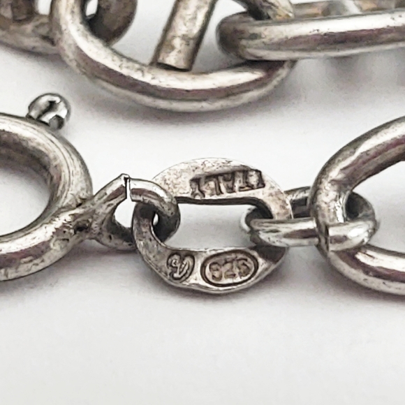 Long 28" Substantial Vintage Sterling Silver Gucci Link Necklace - Picture 4 of 5